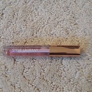 Steve Laurant lip gloss.